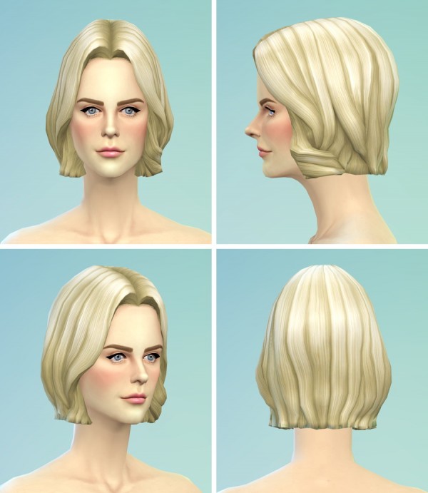  Rusty Nail: Long wavy parted hairstyle