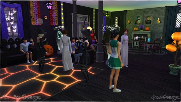  Ihelen Sims: Club Spooky Velvet by Zzz Danaya