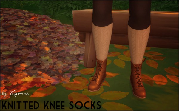  Martine Simblr: Knitted knee socks