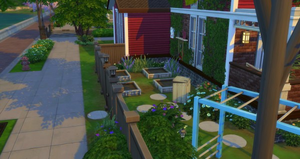  Chillis Sims: Small family house