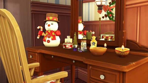  Aveline Sims: Christmas House
