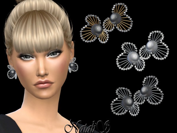  The Sims Resource: Diamonds and pearl flower design earrings by NataliS