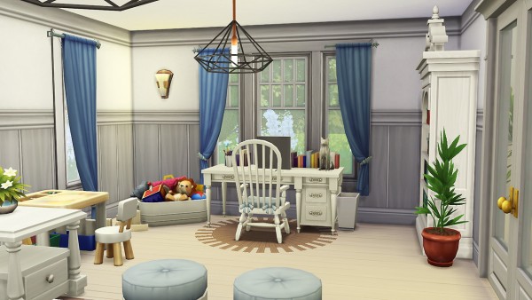  Aveline Sims: Family Vacation Home