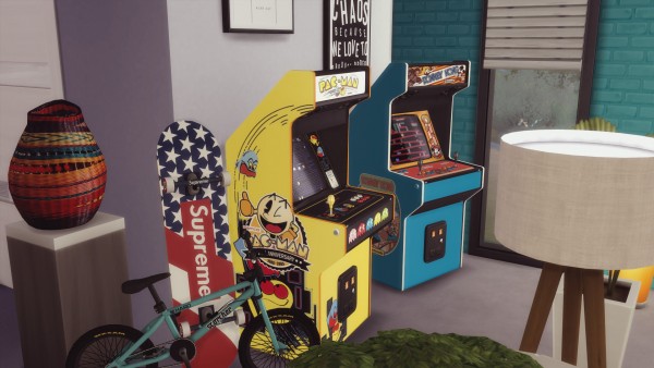  Mod The Sims: Two arcade cabinets decor by Pumpk1in