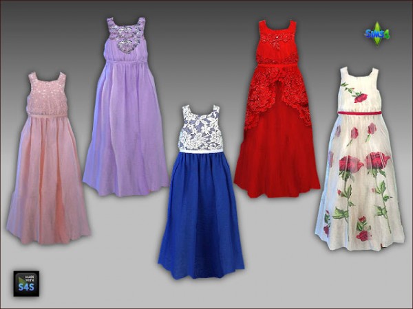  Arte Della Vita: Long gowns for big and little girls