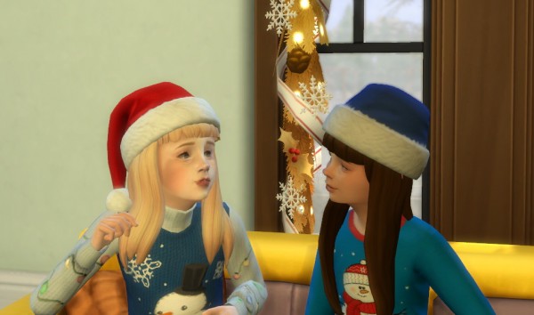  Mod The Sims: Santa hat converted to kids by Sofmc9