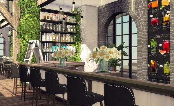  Blooming Rosy: Skylight Restaurant and Bar