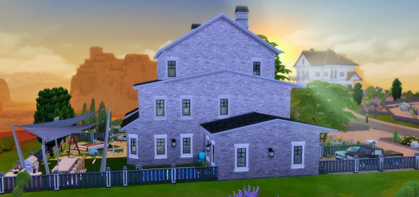  Mod The Sims: Three Story House by heikeg