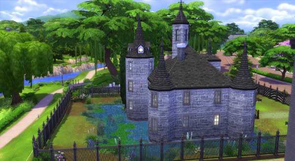  Mod The Sims: Little Castle by valbreizh