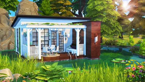  Aveline Sims: Floating Tiny House