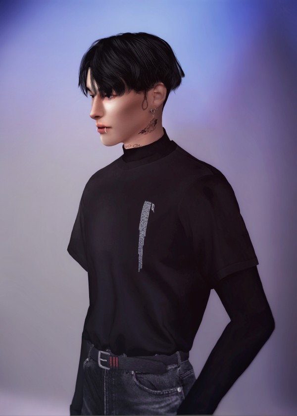 Rona Sims: Layered T shirts With Turtleneck