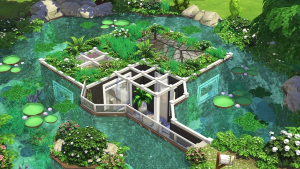  Aveline Sims: Underwater Tiny House