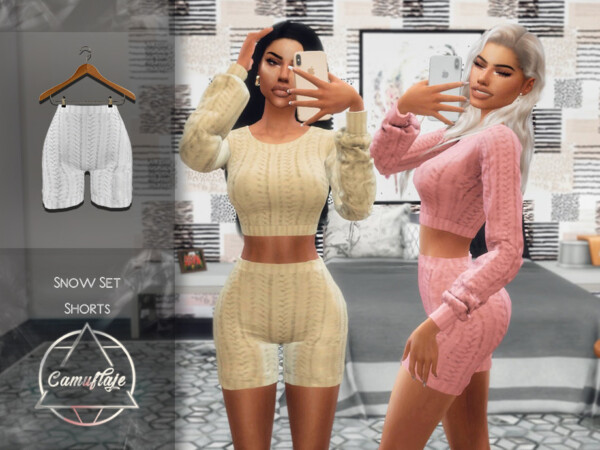 Snow Set Shorts by Camuflaje from TSR