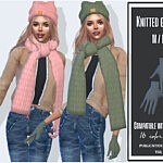 Knitted gloves by Sims House