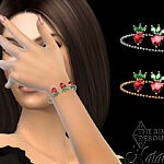 Strawberry pendant chain bracelet