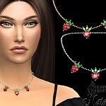 Strawberry pendant chain necklace