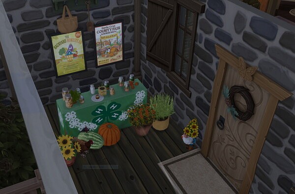 4 H Display Table by lowflyer from Mod The Sims